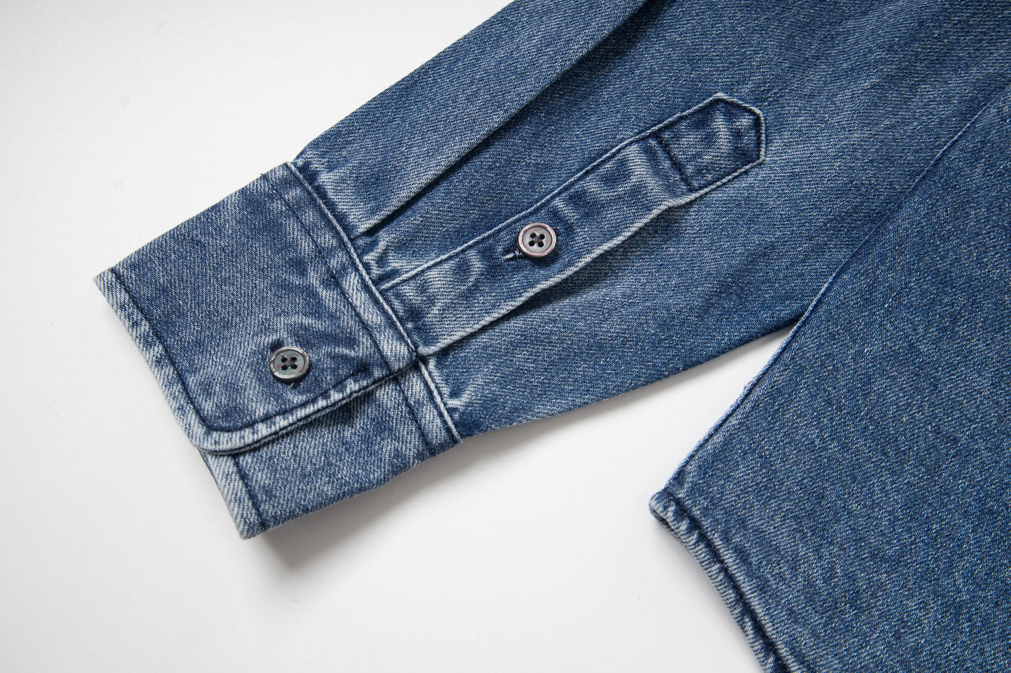 Ami paris Heart Logo Embroidered Denim Shirt 852