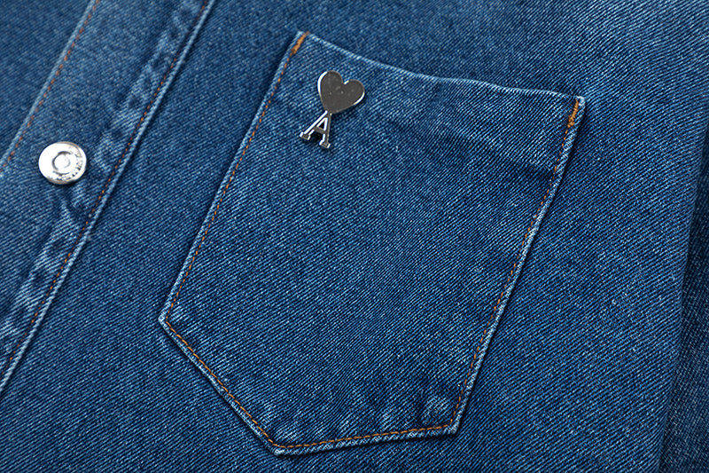 Ami paris Metal Heart Embellished Denim Jacket 834