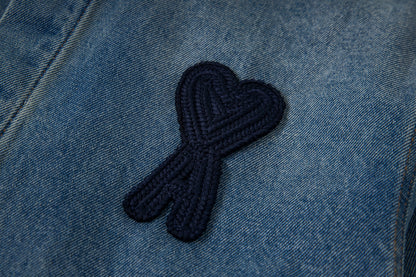 Ami paris Classic Heart Embroidered Cropped Denim Shirt 847