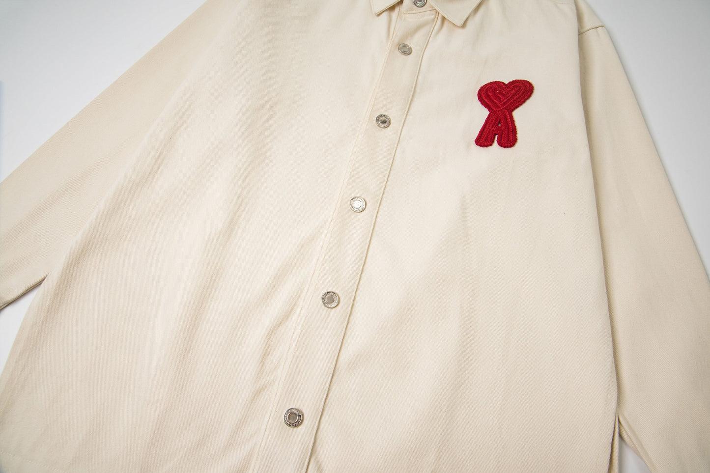 Ami paris Classic Heart Embroidered Long-Length Denim Shirt 848